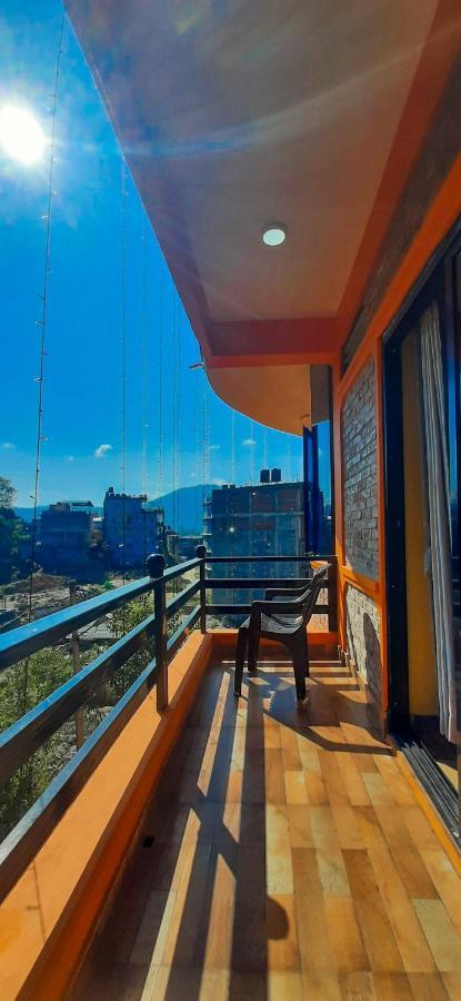 The Maple Inn Pokhara Ngoại thất bức ảnh