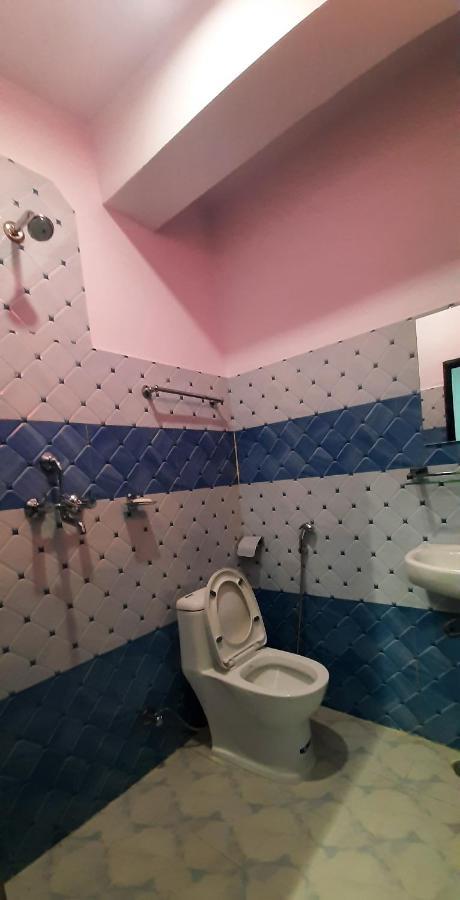 The Maple Inn Pokhara Ngoại thất bức ảnh